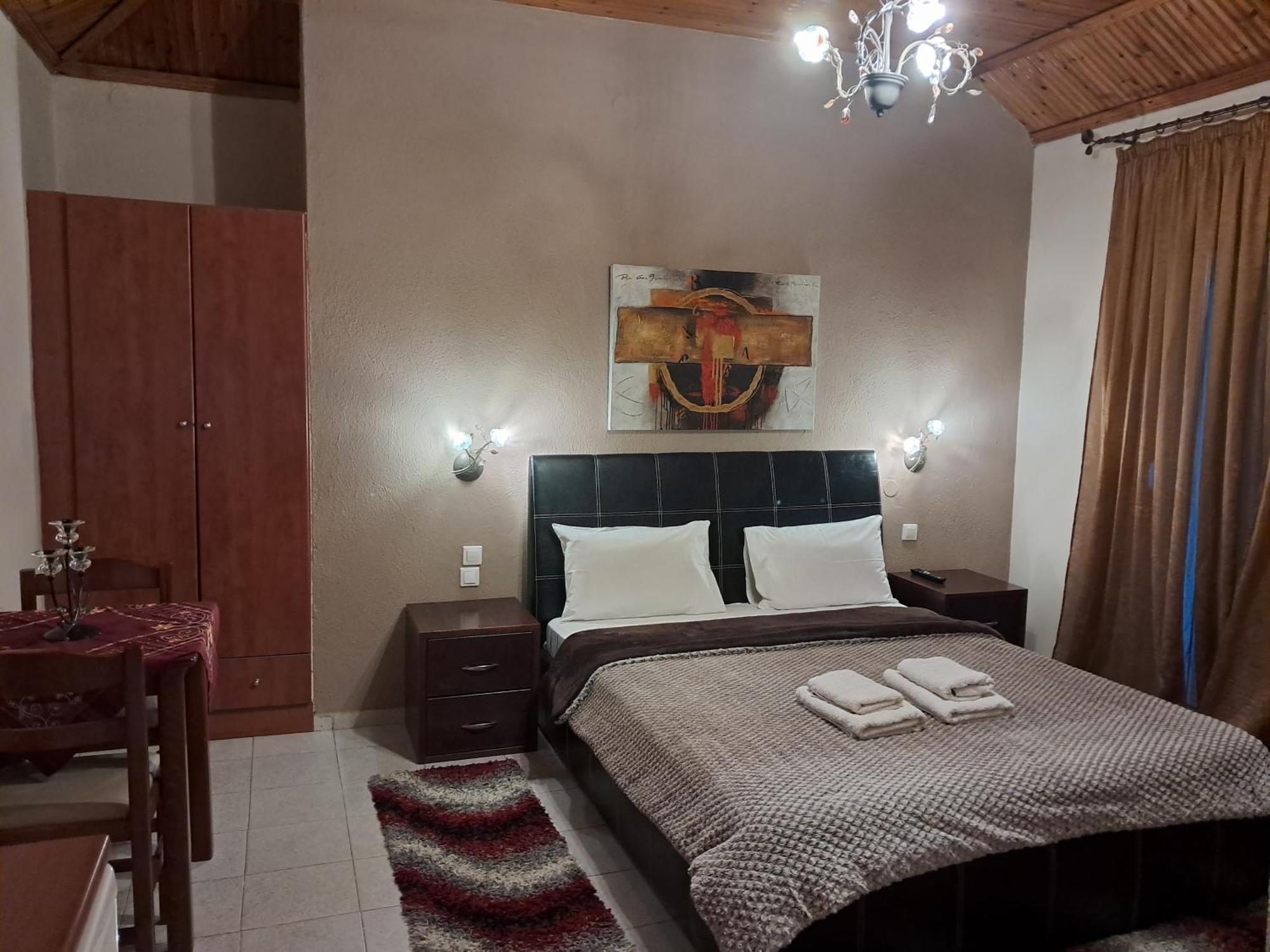 Erodios Guesthouse Káto Loutrákion Exteriér fotografie