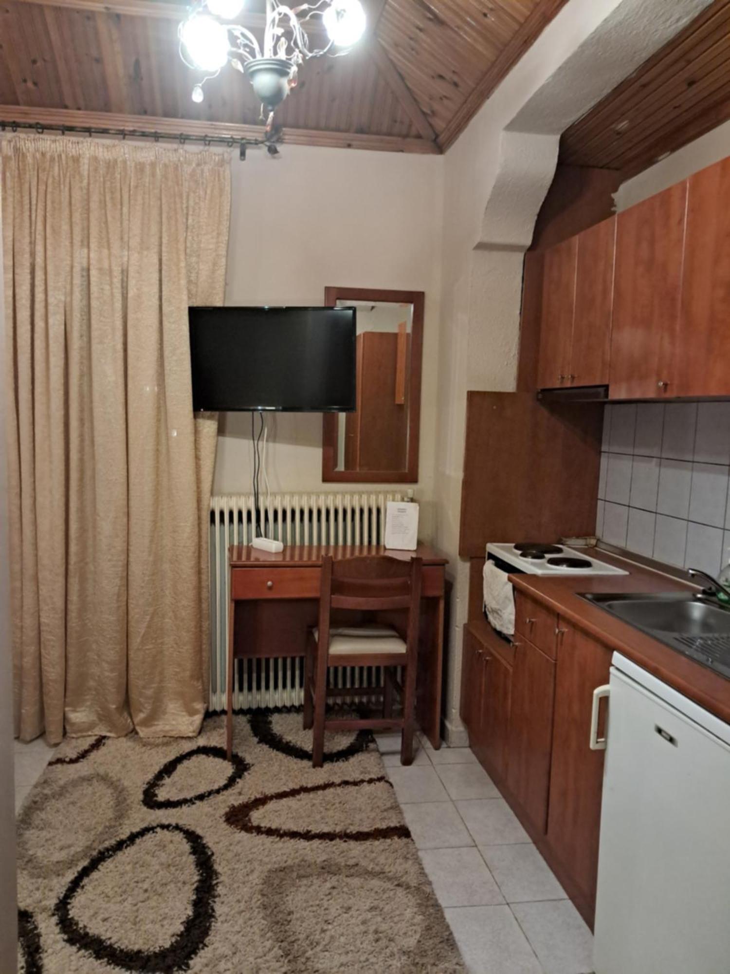 Erodios Guesthouse Káto Loutrákion Exteriér fotografie
